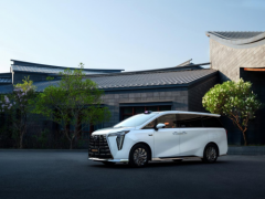 传祺向往M8 乾崑藏着中产算计：不是买车，是给全家「囤」从容空间